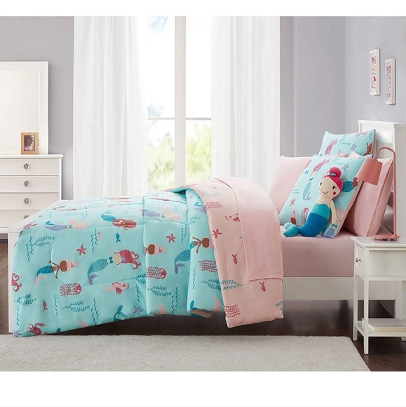 Olivia & Finn Bedding Olivia Finn Mermaid Reversible Twin Comforter